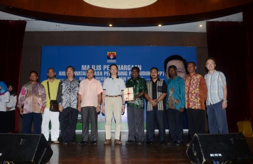 1483845_10152059136798695_1907429627_o